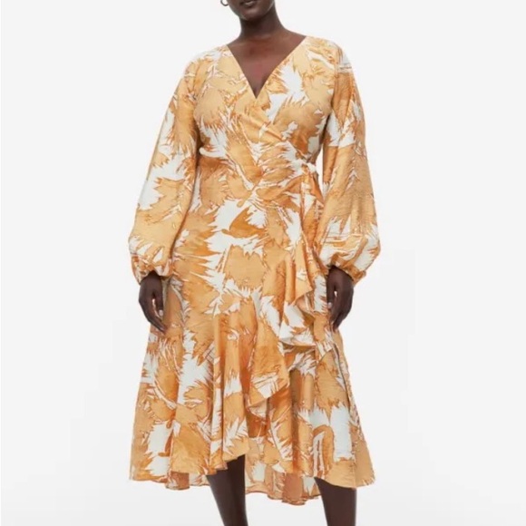 H&M Gold & White Wrap Dress - Picture 2 of 6